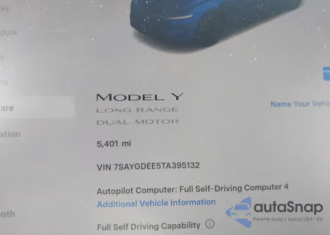 2026 Tesla Model Y Long Range Dual Motor All-Wheel Drive/Long Range Launch Series z USA, uszkodzony, nr VIN 7SAYGDEE5TA395132